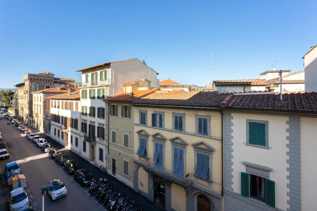 Apartment Roommo Artisti Florence